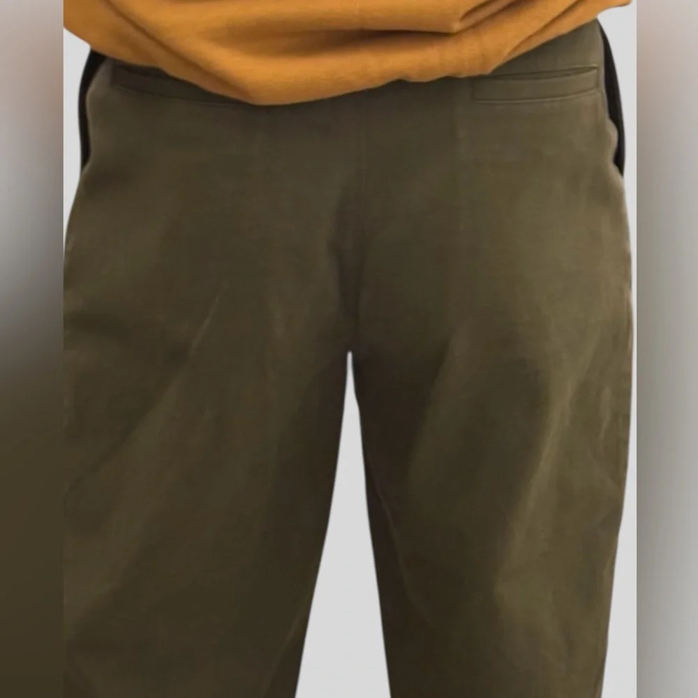 Throwing Fits men’s olive pleated cotton pants size 32